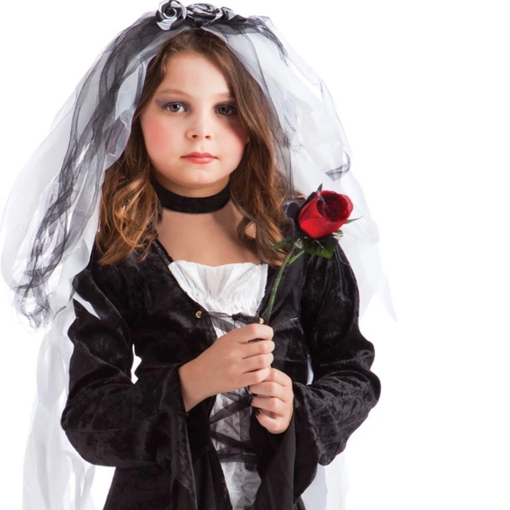 Target bride of darkness child costume. Nwt. Small 4-6